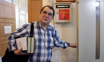 روشنفکردینی، دین را در ذیل مدرنیته تعریف میکند
 زرشناس