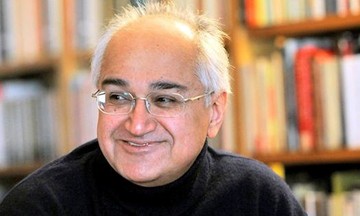 لفظ «مکتب» برازندۀ فرانکفورتیهاست بابک احمدی