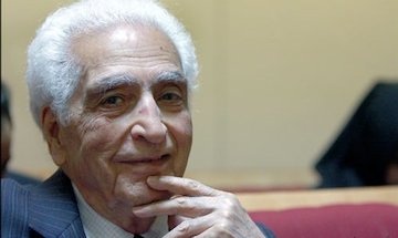 بر زمین نااستوار فرهنگ اسلامی ندوشن