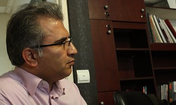 امکان تاریخ فرهنگی در سنت «ساختگراها» و «پساساختگراها» مهرآیین