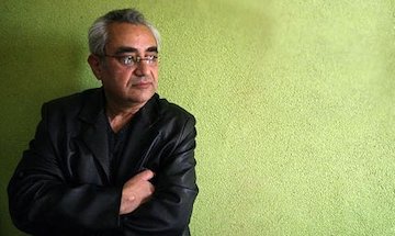 با سینمای سرکاری مخالفم موتمن