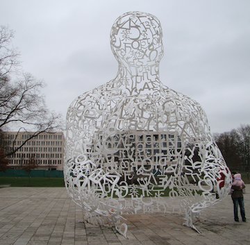 بت وارگی مدرک دانشگاهی تصویری نمادین از دانشگاه ها