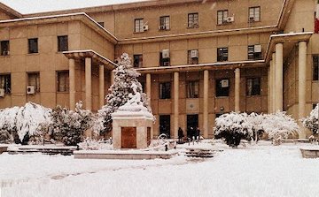 دانشکده ادبیات