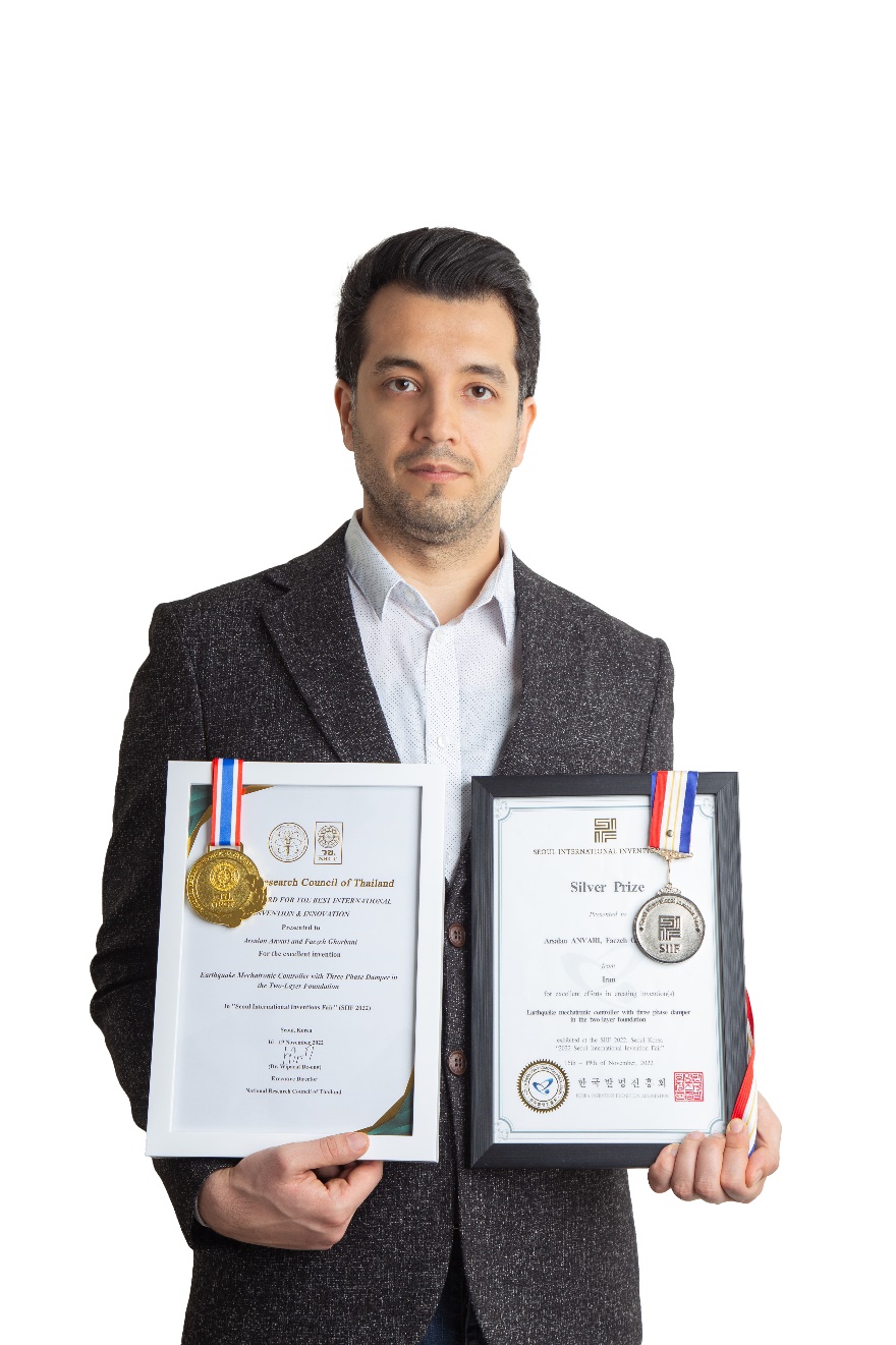 کسب دو مدال نقره توسط ارسلان انوری در مسابقات جهانی مخترعین کره جنوبی 2022