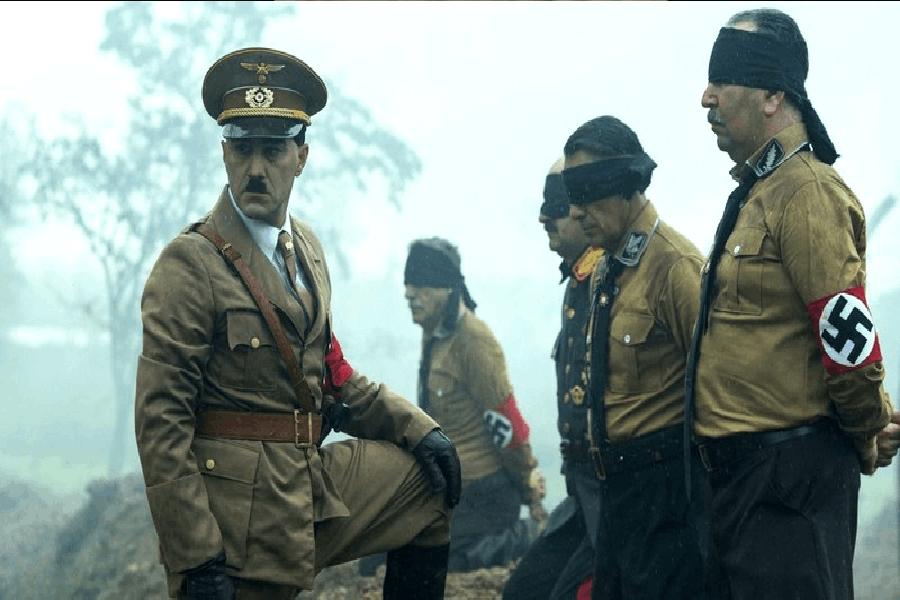 نقد فیلم جنگ جهانی سوم؛ کارگری ساده که در انتها هیتلر شد!
