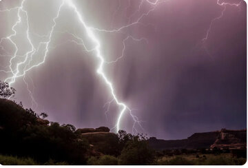 رعد و برق چگونه شکل میگیرد؟ حقایق جالب درباره رعد و برق